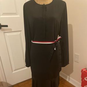 Tommy Hilfiger navy blue lines dress with pockets and striped belt